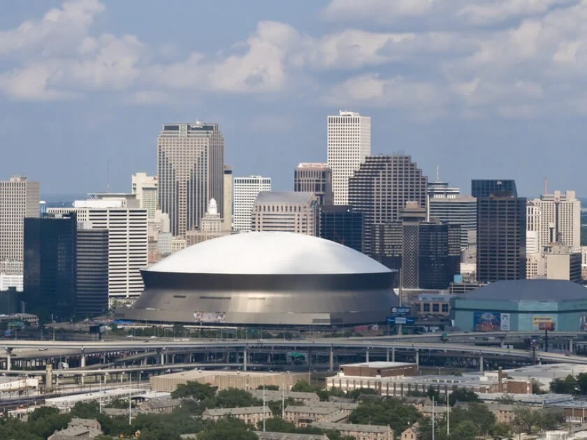 skyline photo of New Orleans buildings